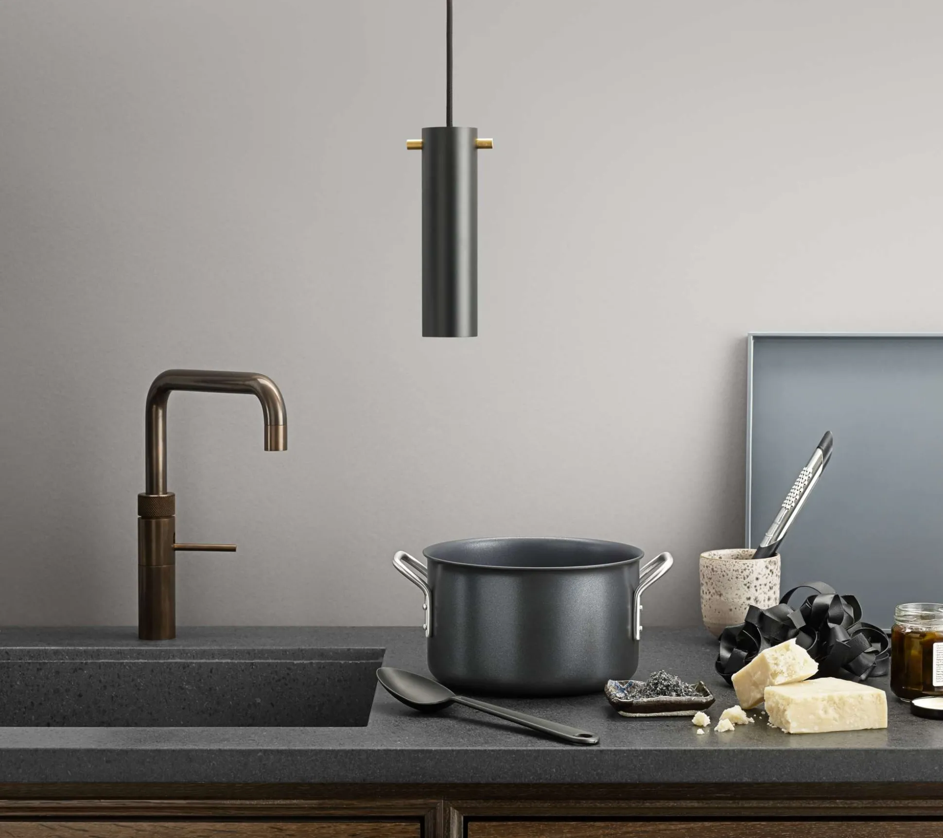 Black Line gryta - 2,5 l - keramisk Slip-Let® beläggning