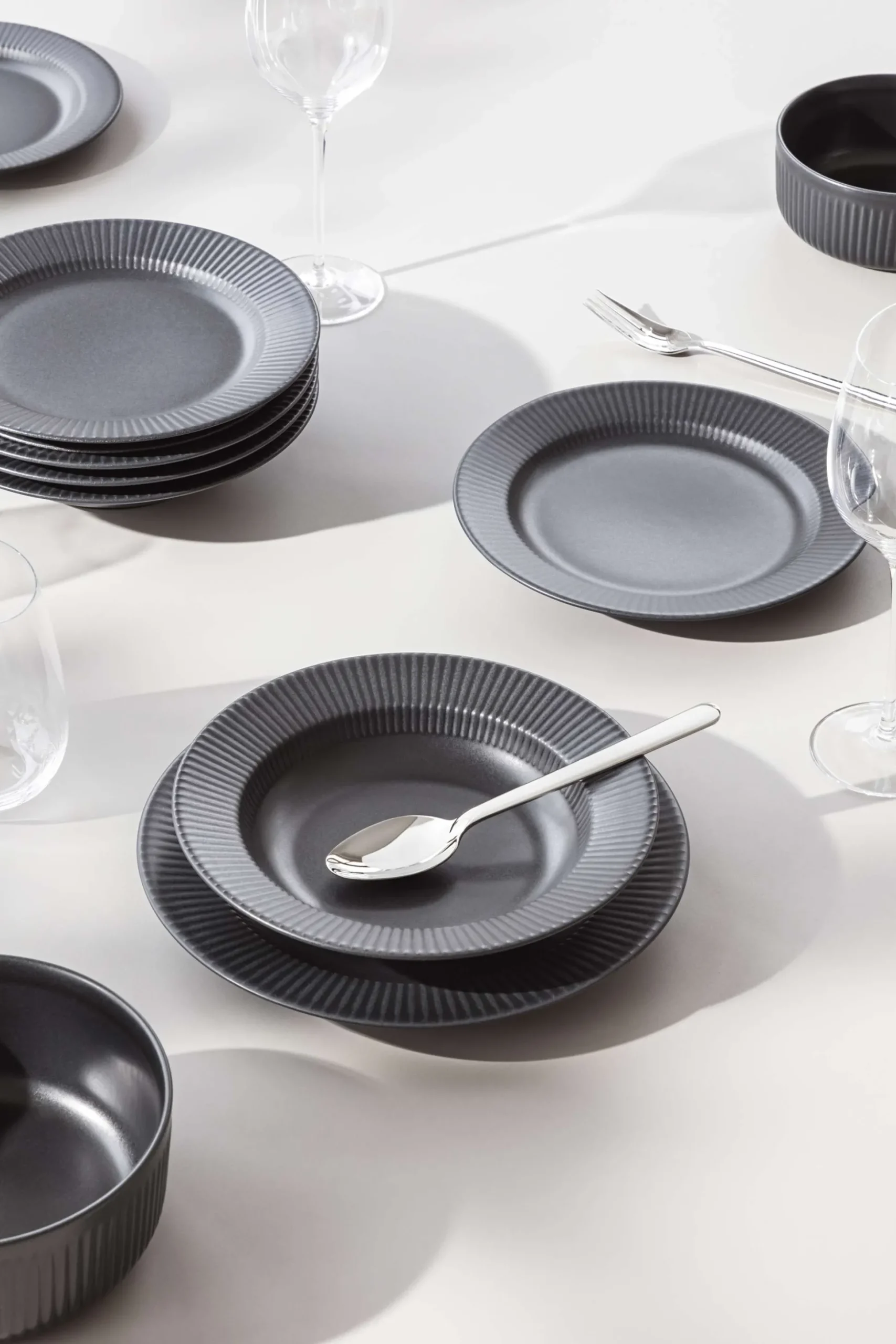 Legio Nova Black Lunchtallrik - 22 cm