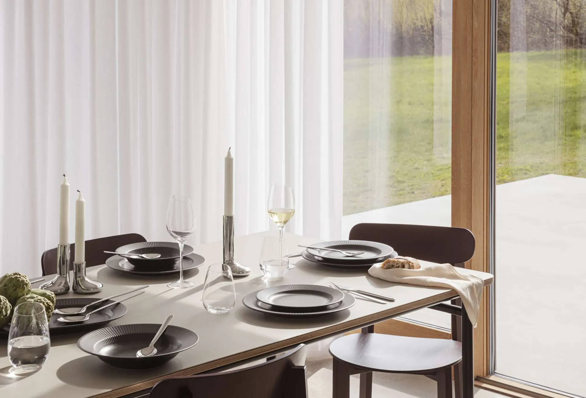 Legio Nova Black Lunchtallrik - 22 cm