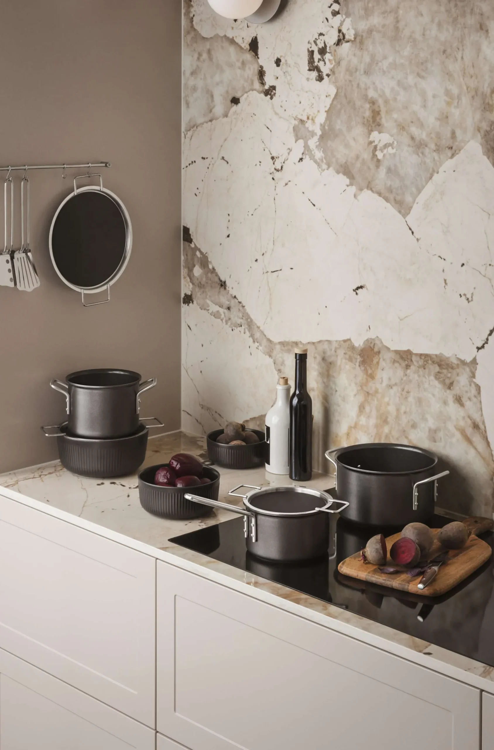 Legio Nova Black Skål - 0,5 l