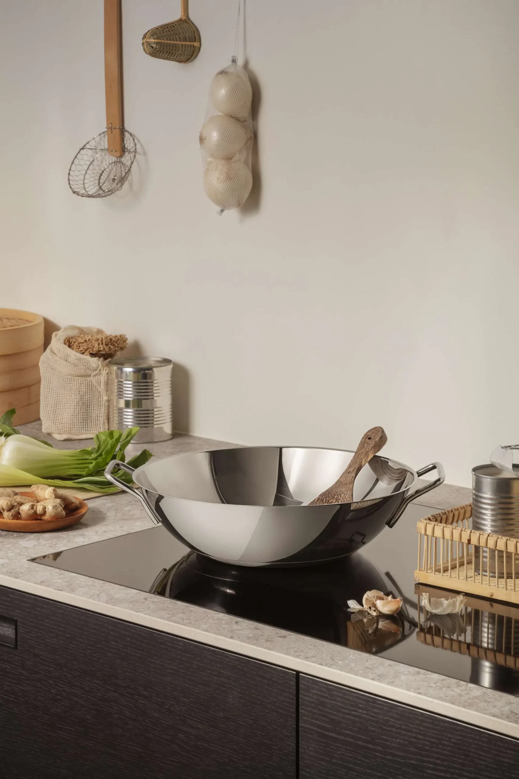 Stainless steel wok - 5 liter