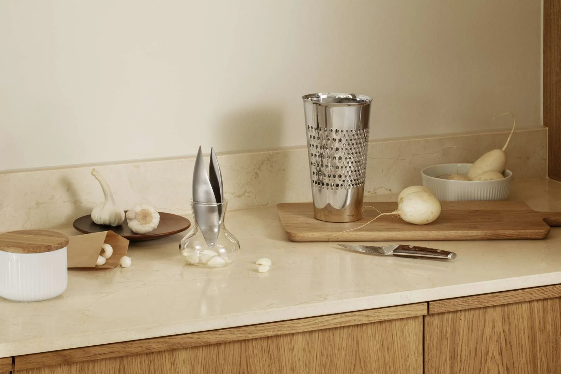 Vitlökspress - Med glasbehållare